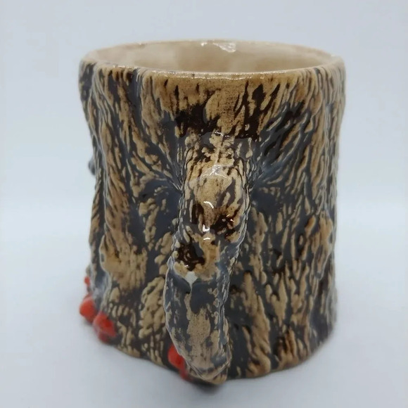 Koalas in a Tree Mugs Set of 2 - Picture 3 of 7